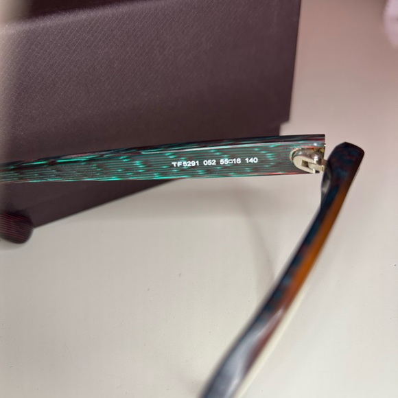 Tom Ford Women's Dark Havana Iridescent Glasses - Picture 4 of 15